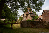 Die Burg entstand aus einem fränkischen Meierhof im 10. Jahrhundert und wurde 1307 zerstört. Die heutige Anlage ist ein Wiederaufbau aus dem 14. Jahrhundert.