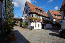 Die verwinkelte Altstadt von Michelstadt besitzt viele und gut erhaltene Fachwerkhäuser.