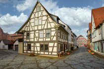 Romantische Gassen und liebevoll bepflasterte Wege mit bezaubernden Fachwerkhäusern gilt es in der Stadt Michelstadt zu entdecken.